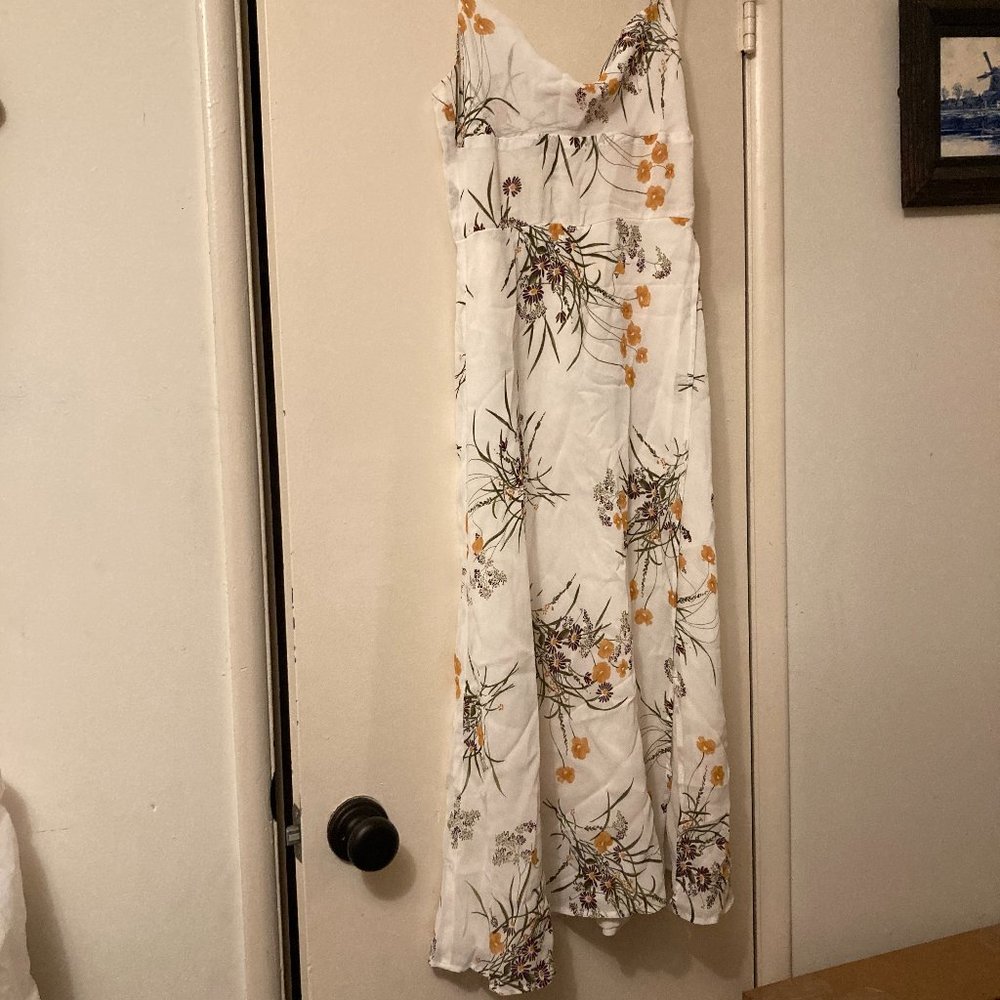Reformation Gala Dress - Elegant White Floral Dress- Size 2 - Princess Print - Picture 8 of 8